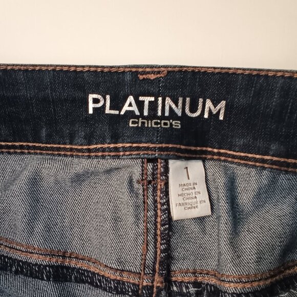 Chico's Cropped Denim Jeans Size 1(8) Mid Rise Straight Leg Rhinestone Lace Trim - Picture 6 of 12